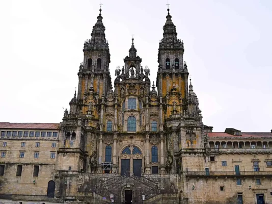 Santiago di Compostella facciata ed entrata della cattedrale dedicata all'Apostolo San Giacomo